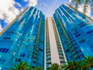 Las Olas River House
